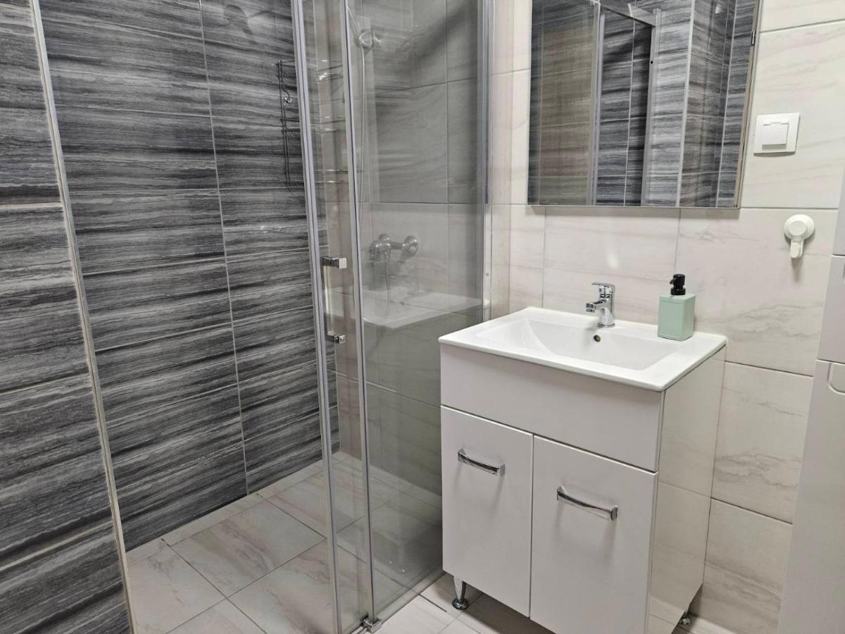 Holiness Apartmanok Szeged Ngoại thất bức ảnh