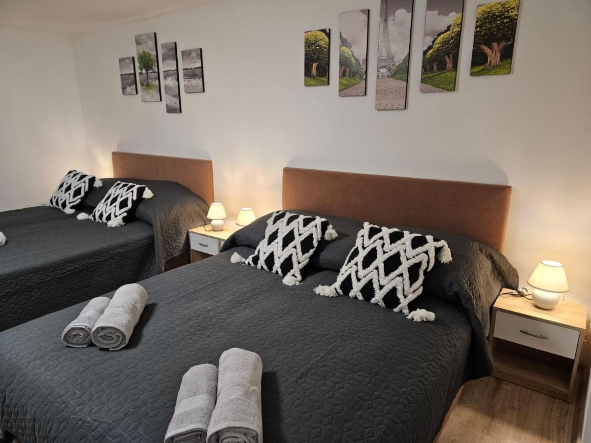 Holiness Apartmanok Szeged Ngoại thất bức ảnh
