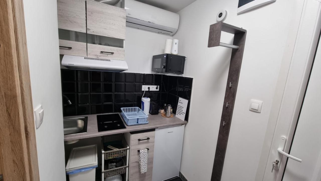 Holiness Apartmanok Szeged Ngoại thất bức ảnh