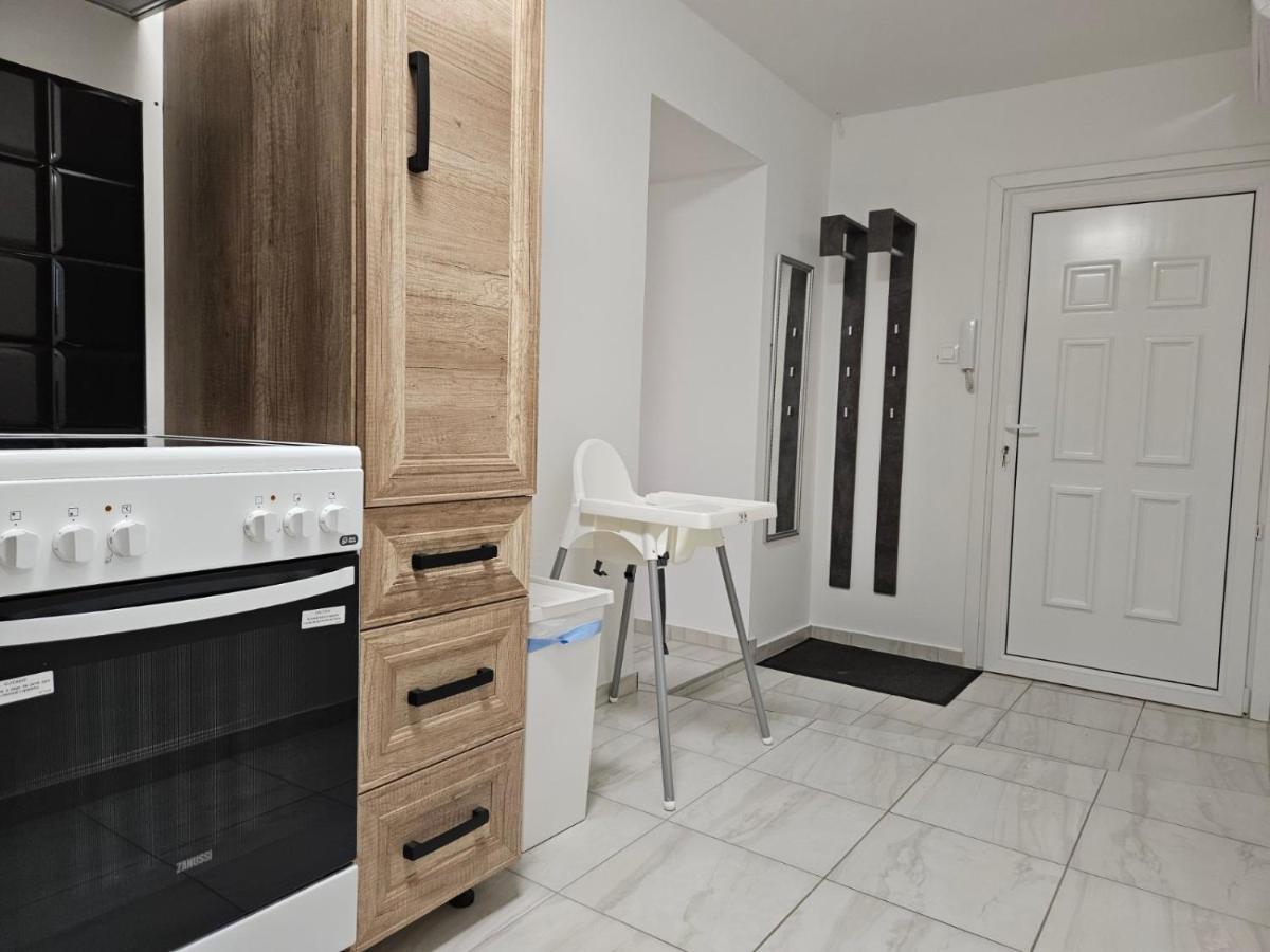 Holiness Apartmanok Szeged Ngoại thất bức ảnh