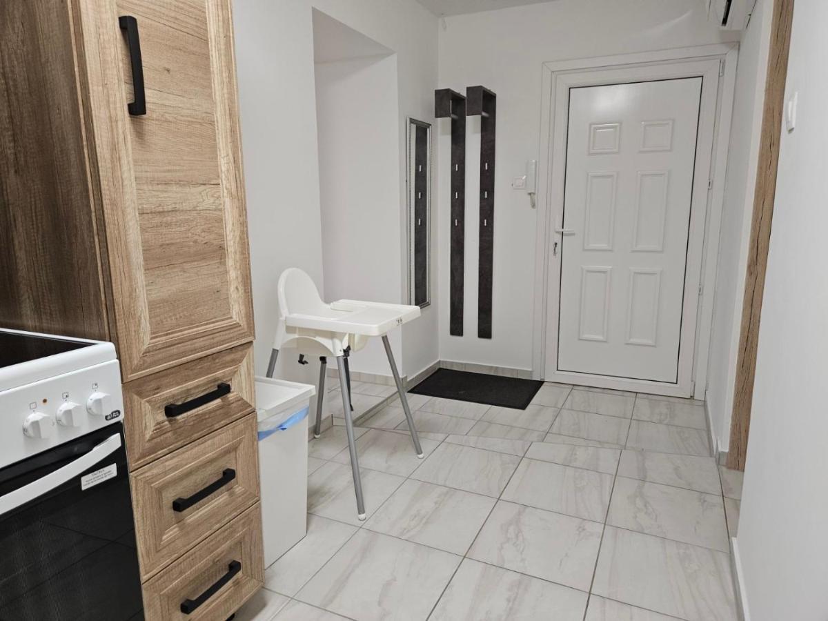 Holiness Apartmanok Szeged Ngoại thất bức ảnh
