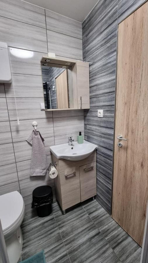 Holiness Apartmanok Szeged Ngoại thất bức ảnh