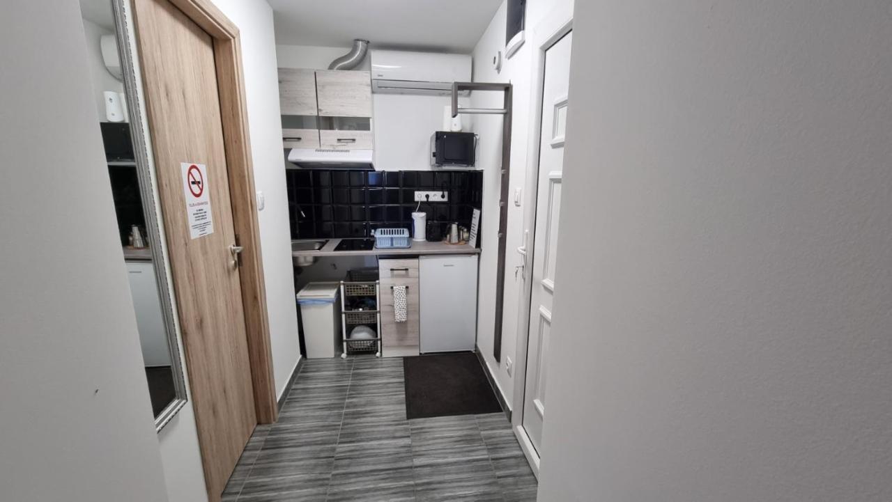 Holiness Apartmanok Szeged Ngoại thất bức ảnh